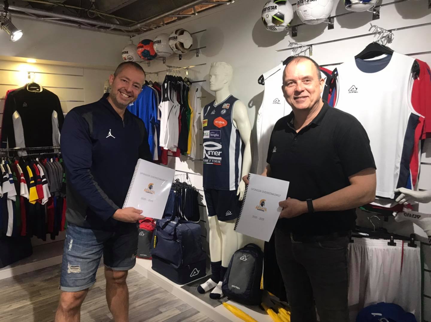 SD Sportswear sluit overeenkomst af met Sparta Nijkerk Basketbal.